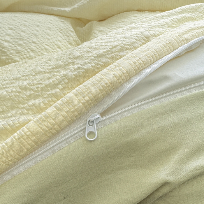 91家纺网 家纺一手货源 找家纺 雨帆家纺 2026新款时尚双拼泡芙纱四件套系列 泡芙纱米黄+绿