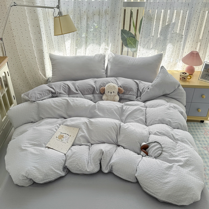 91家纺网 家纺一手货源 找家纺 雨帆家纺 2026新款时尚双拼泡芙纱四件套系列 泡芙纱浅灰+浅灰