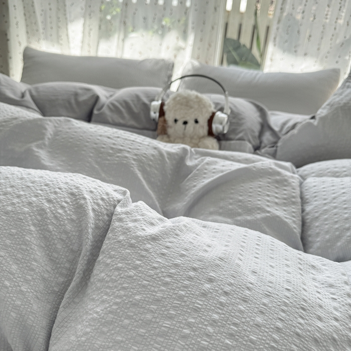 91家纺网 家纺一手货源 找家纺 雨帆家纺 2026新款时尚双拼泡芙纱四件套系列 泡芙纱浅灰+浅灰