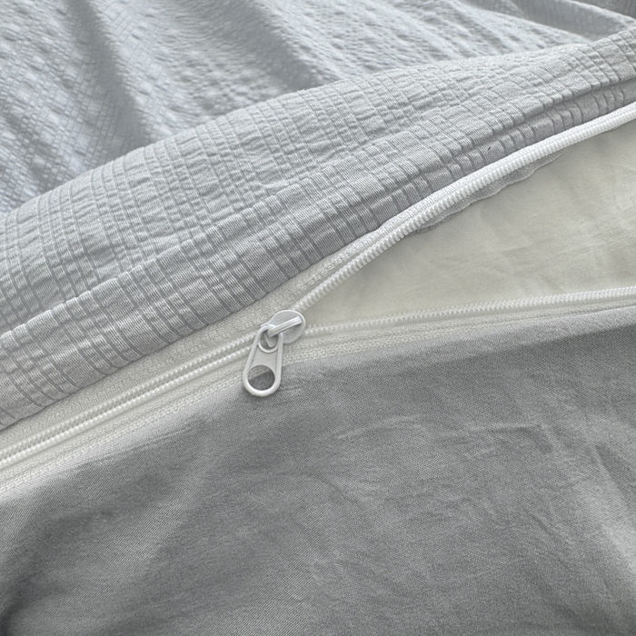 91家纺网 家纺一手货源 找家纺 雨帆家纺 2026新款时尚双拼泡芙纱四件套系列 泡芙纱浅灰+浅灰