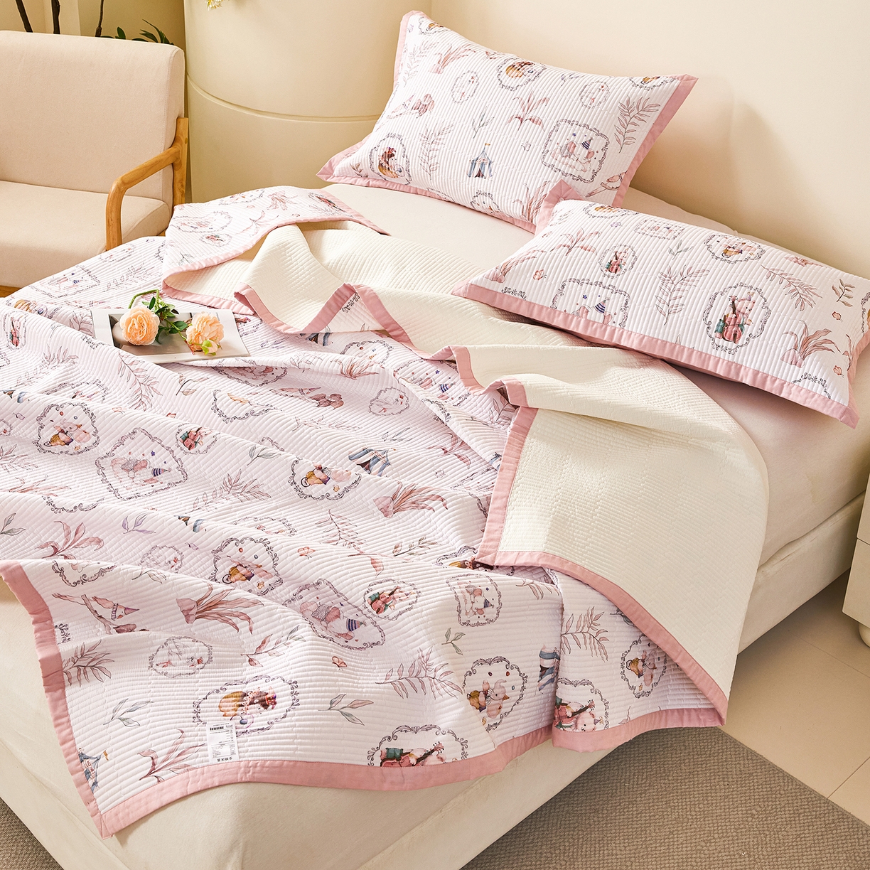 91家纺网 家纺一手货源 找家纺 元元家居（元元被业） 2026新款全棉纯棉13372系列夹棉枕套单件枕套单品单枕套-印花款 乐园粉