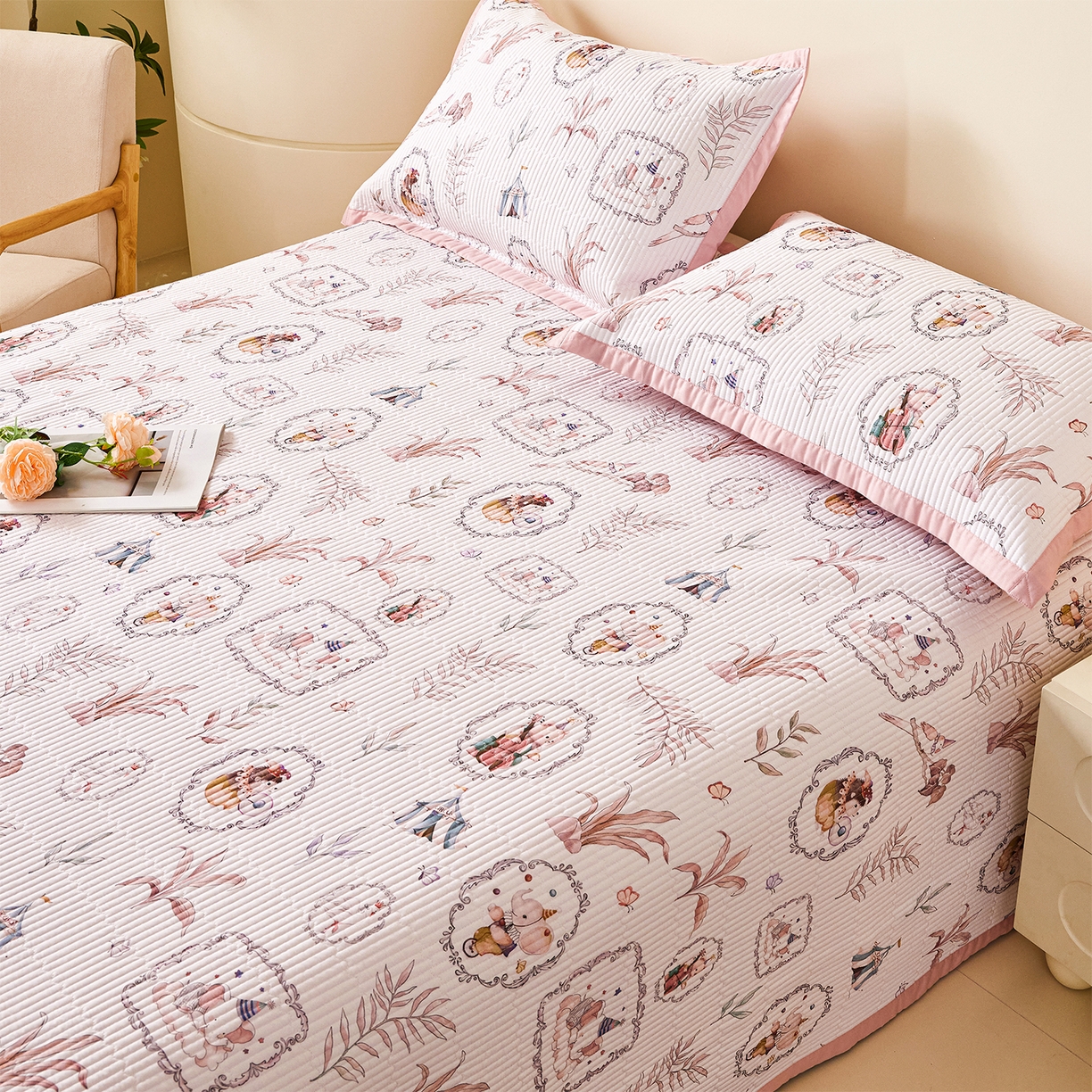 91家纺网 家纺一手货源 找家纺 元元家居（元元被业） 2026新款全棉纯棉13372系列夹棉枕套单件枕套单品单枕套-印花款 乐园粉