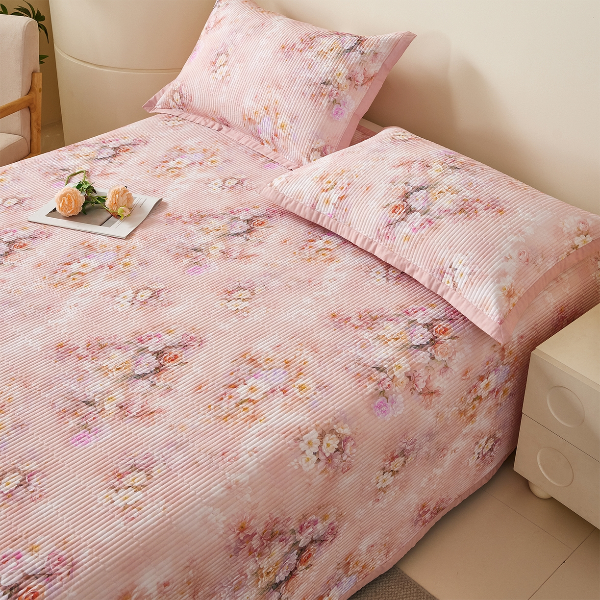 91家纺网 家纺一手货源 找家纺 元元家居（元元被业） 2026新款全棉纯棉13372系列床盖单件床盖单品单床盖-印花款 芳菲