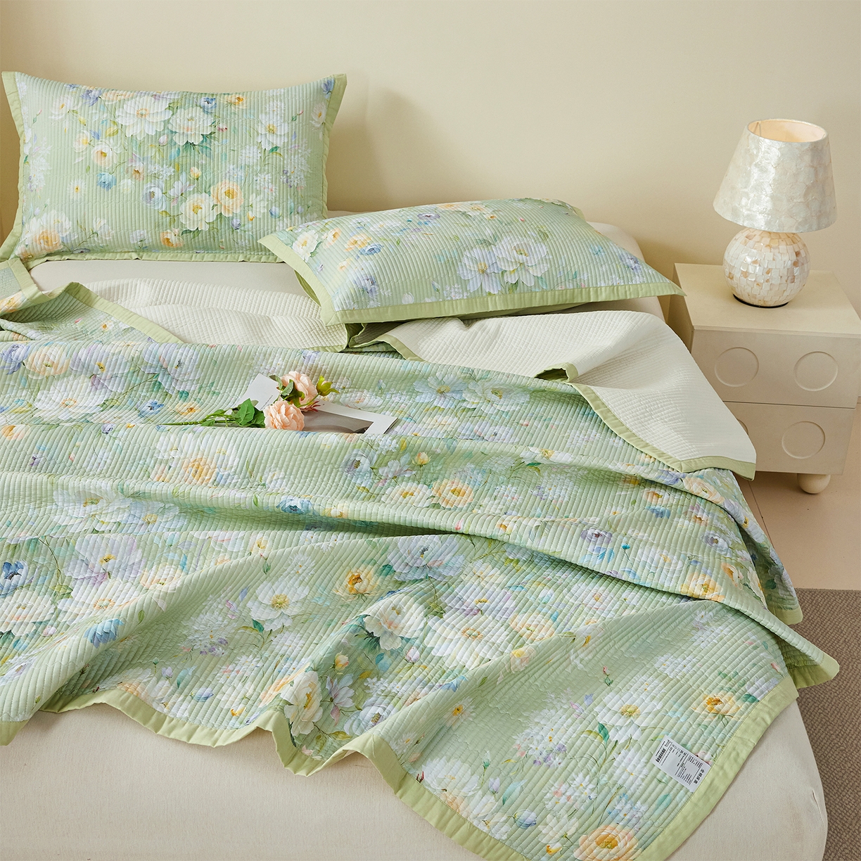 91家纺网 家纺一手货源 找家纺 元元家居（元元被业） 2026新款全棉纯棉13372系列床盖单件床盖单品单床盖-印花款 花漾绿