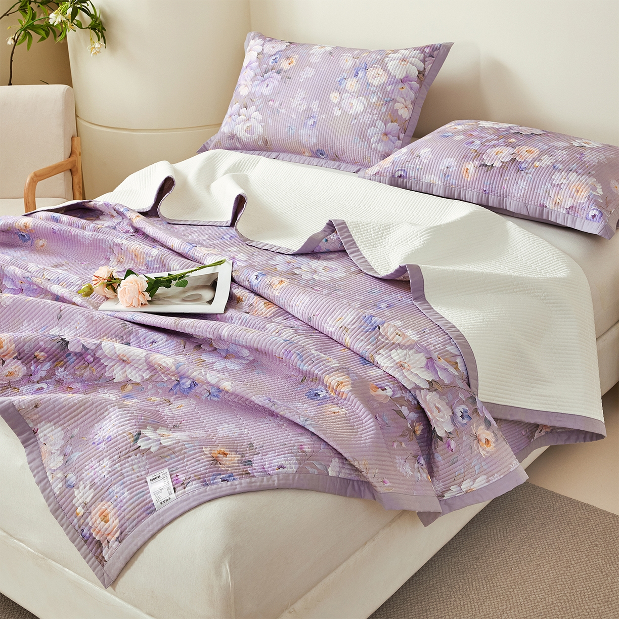 91家纺网 家纺一手货源 找家纺 元元家居（元元被业） 2026新款全棉纯棉13372系列床盖单件床盖单品单床盖-印花款 花漾紫