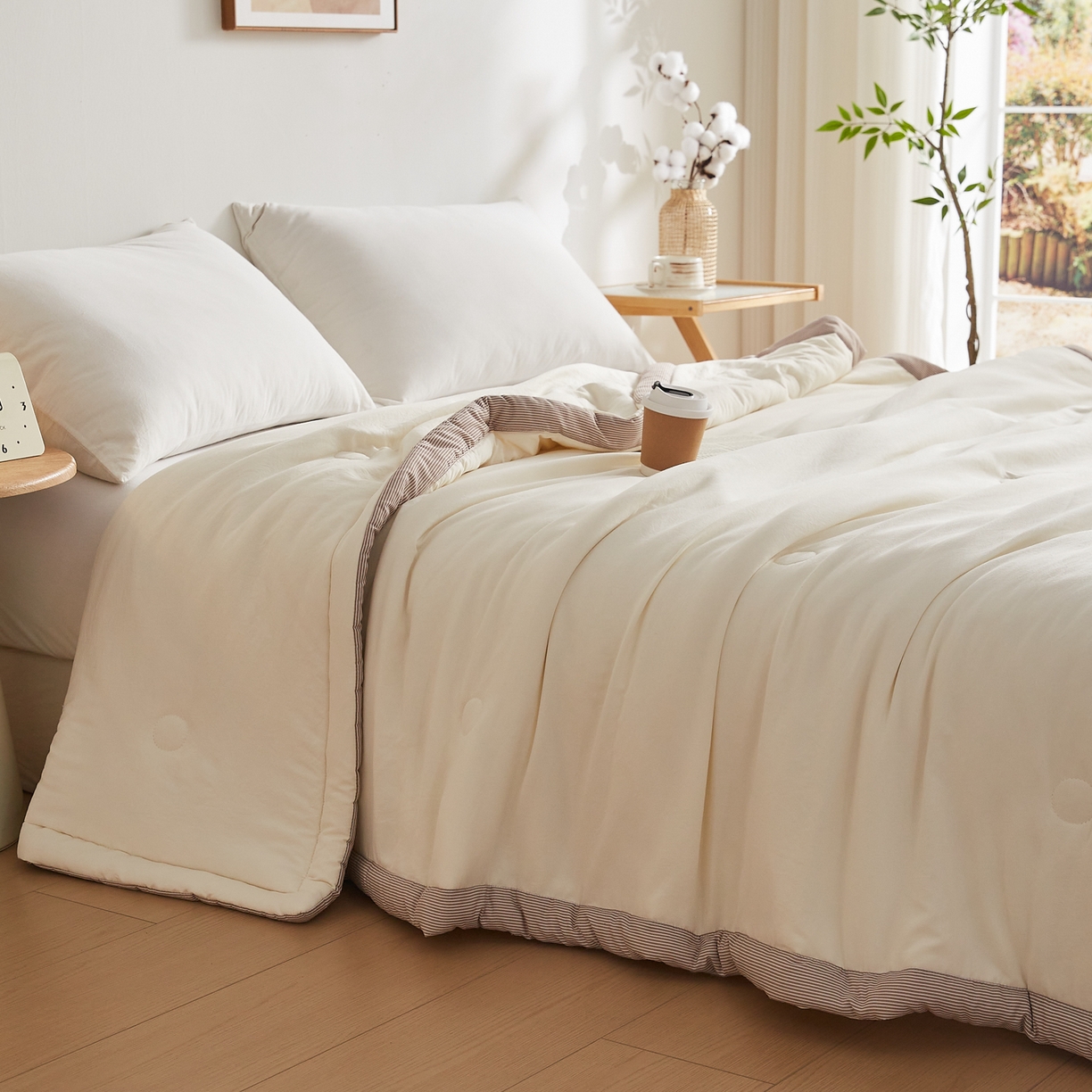 91家纺网 家纺一手货源 找家纺 帕芬鸟家纺 2026新款100%棉花夏被纯色系列 白咖条