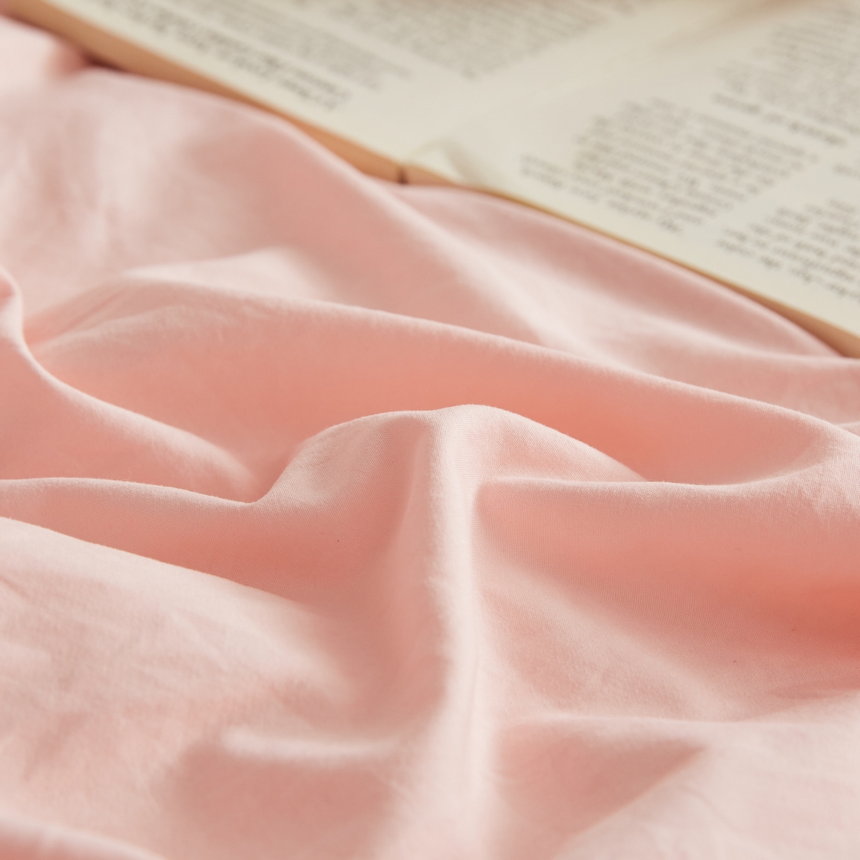 91家纺网 家纺一手货源 找家纺 帕芬鸟家纺 2026新款100%棉花夏被纯色系列 蜜桃粉