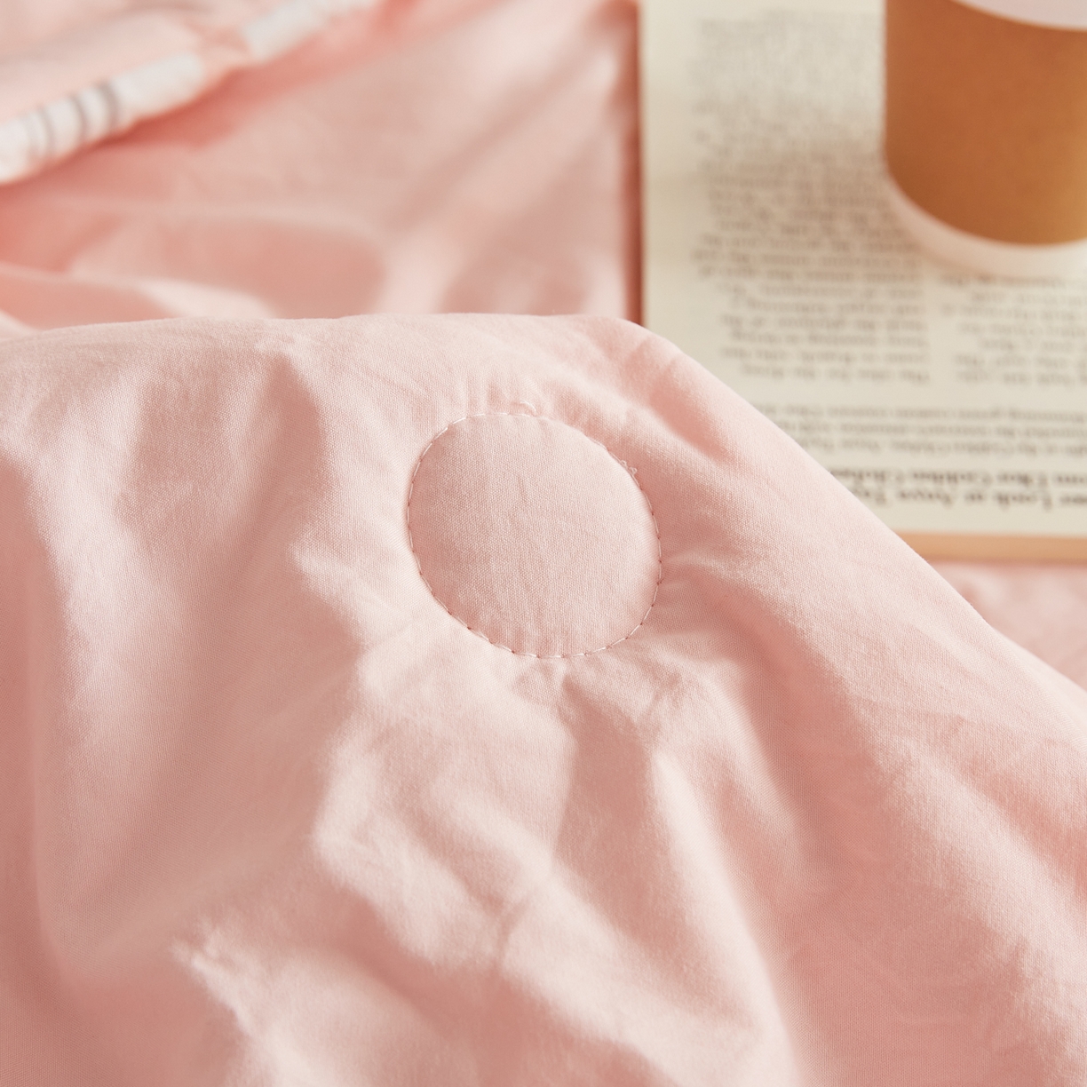 91家纺网 家纺一手货源 找家纺 帕芬鸟家纺 2026新款100%棉花夏被纯色系列 蜜桃粉