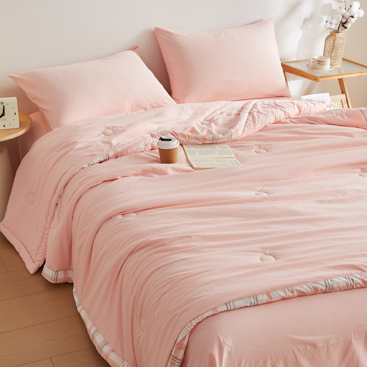 91家纺网 家纺一手货源 找家纺 帕芬鸟家纺 2026新款100%棉花夏被纯色系列 蜜桃粉