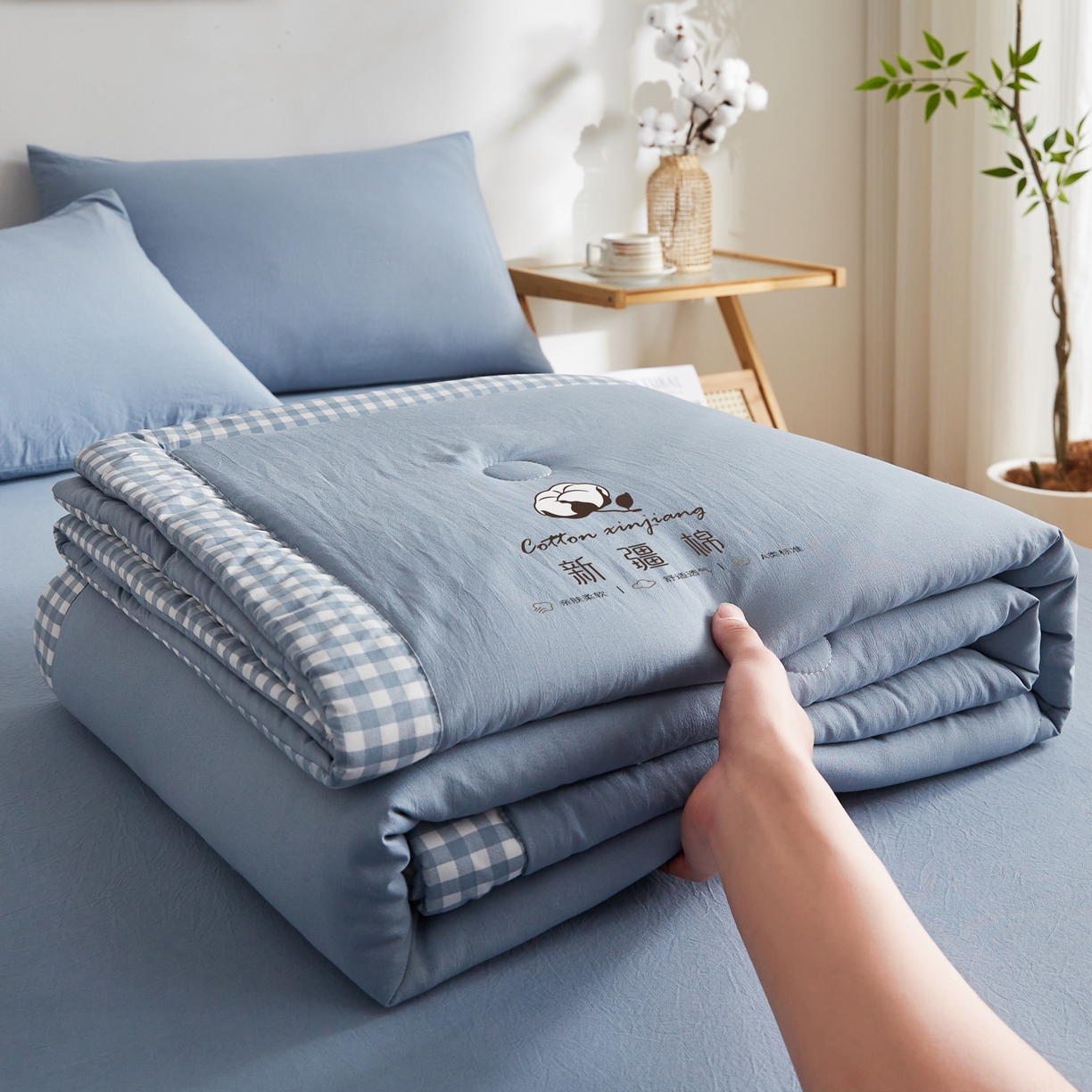 91家纺网 家纺一手货源 找家纺 帕芬鸟家纺 2026新款100%棉花夏被纯色系列 宾利蓝