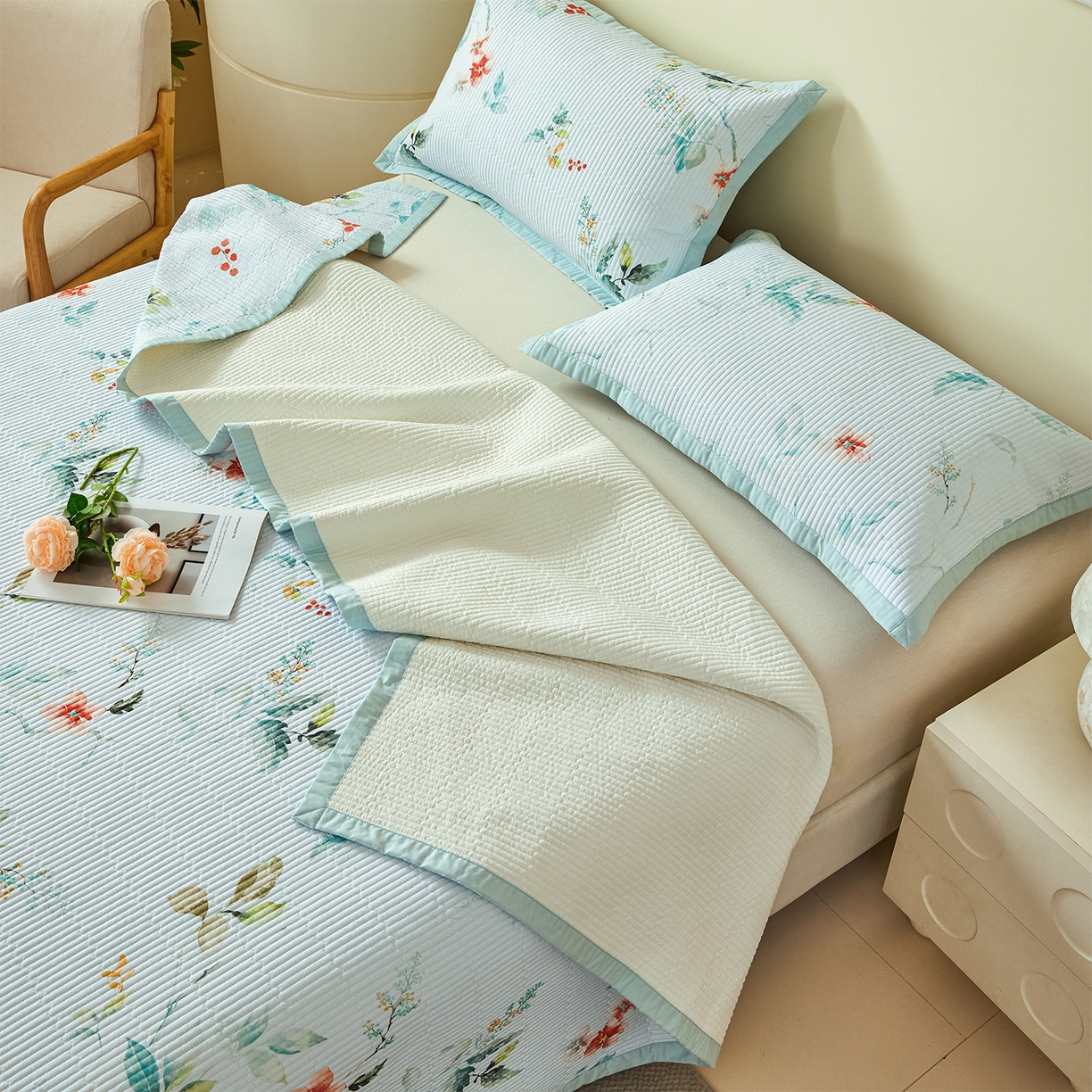 91家纺网 家纺一手货源 找家纺 元元家居（元元被业） 2026新款全棉纯棉13372系列床盖单件床盖单品单床盖-印花款 有枝