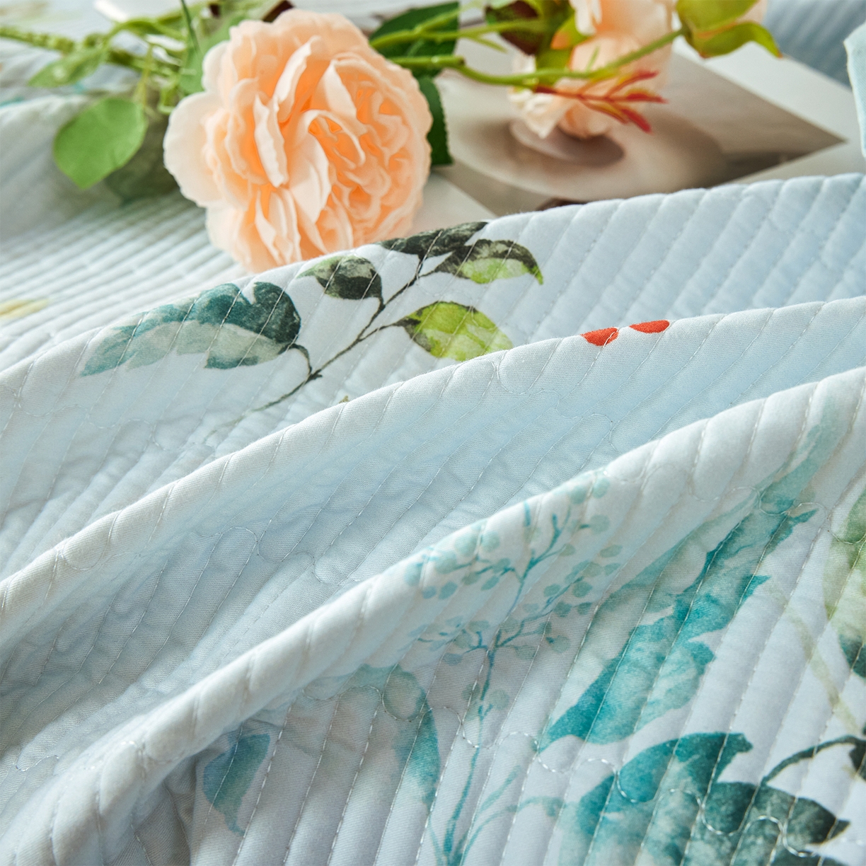 91家纺网 家纺一手货源 找家纺 元元家居（元元被业） 2026新款全棉纯棉13372系列床盖单件床盖单品单床盖-印花款 有枝