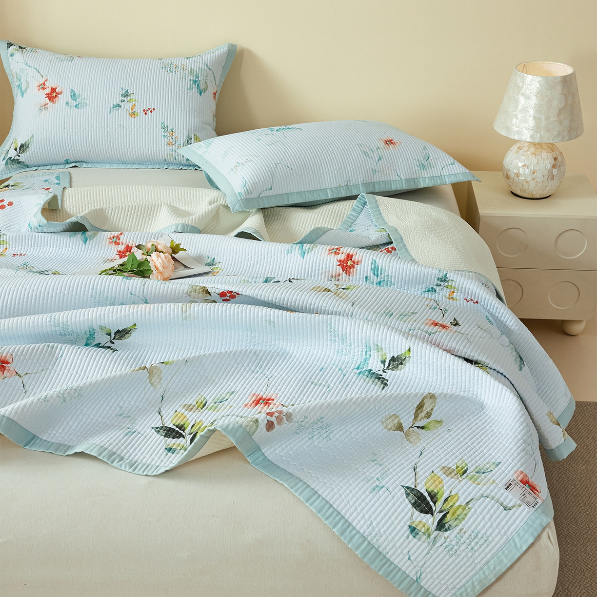 91家纺网 家纺一手货源 找家纺 元元家居（元元被业） 2026新款全棉纯棉13372系列床盖单件床盖单品单床盖-印花款 有枝