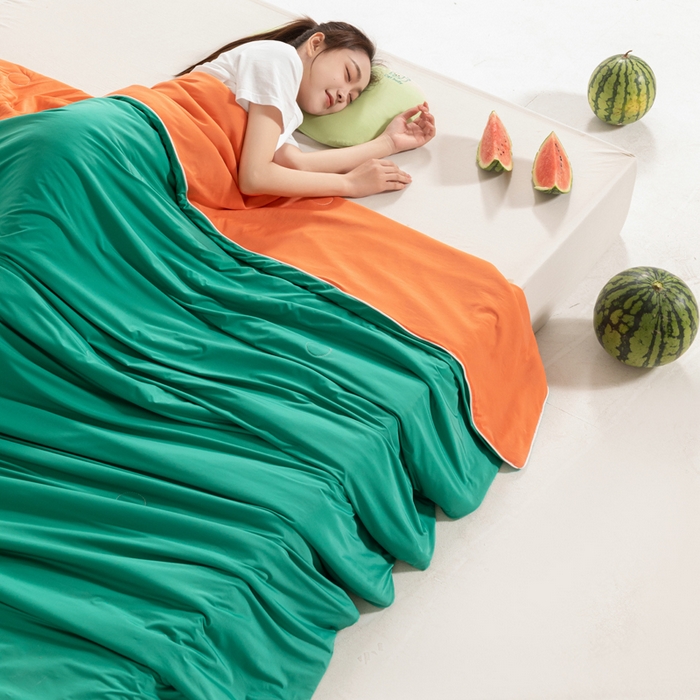 91家纺网 家纺一手货源 找家纺 （总）帕芬鸟家纺 2026新款凉感丝夏被高支高密凉感丝夏被排湿透气凉感丝西瓜夏被