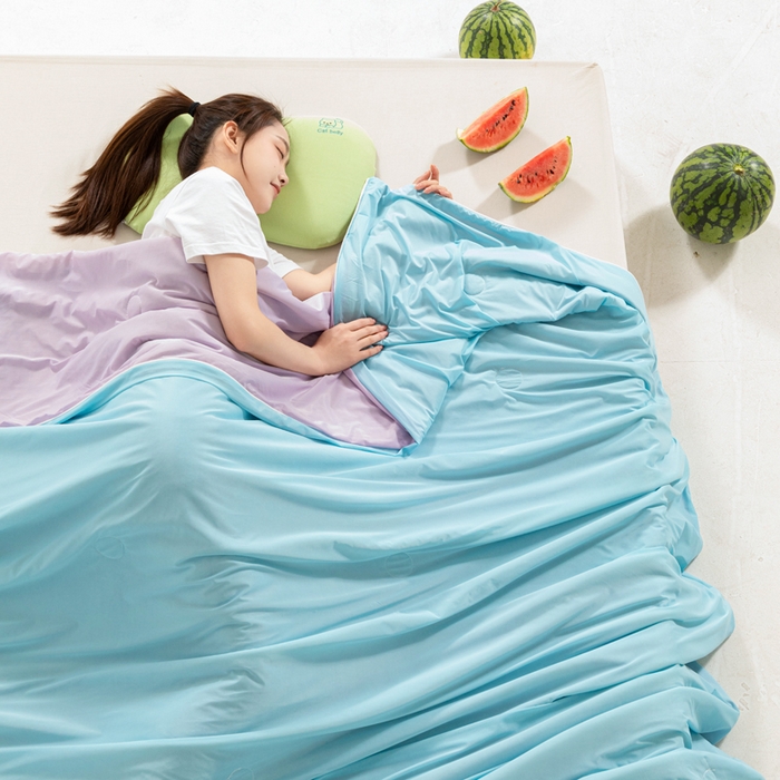 91家纺网 家纺一手货源 找家纺 帕芬鸟家纺 2026新款凉感丝夏被高支高密凉感丝夏被排湿透气凉感丝西瓜夏被 冰淇淋-紫配蓝