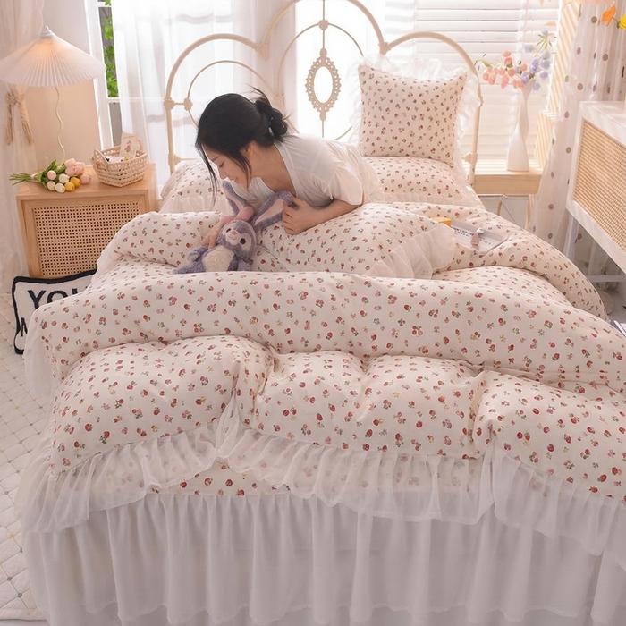 七七  2026新款13370印花全棉雪纺床裙款四件套 小草莓