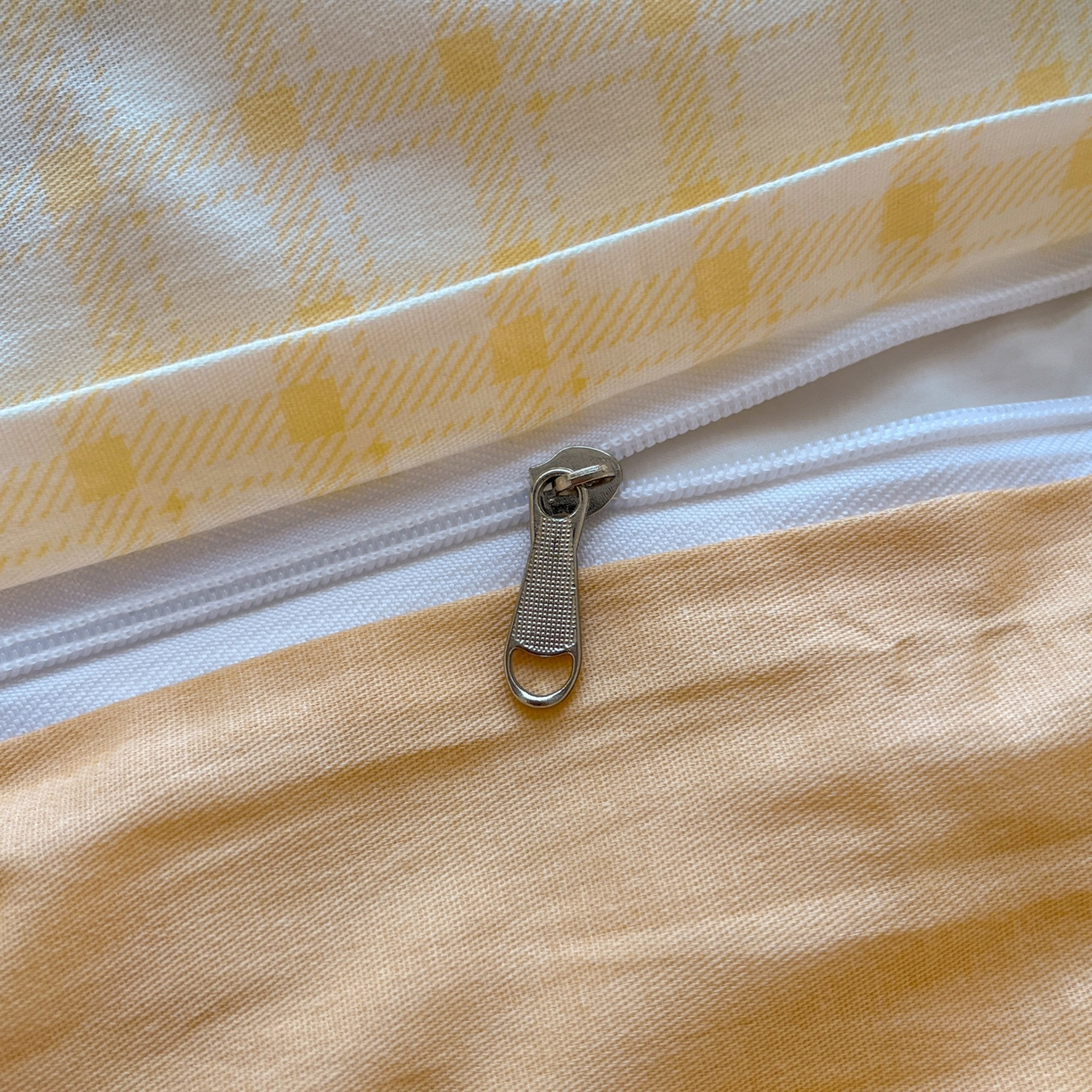 91家纺网 家纺一手货源 找家纺 简约家纺 2026新款全棉斜纹12868四件套单床单系列 橘子格