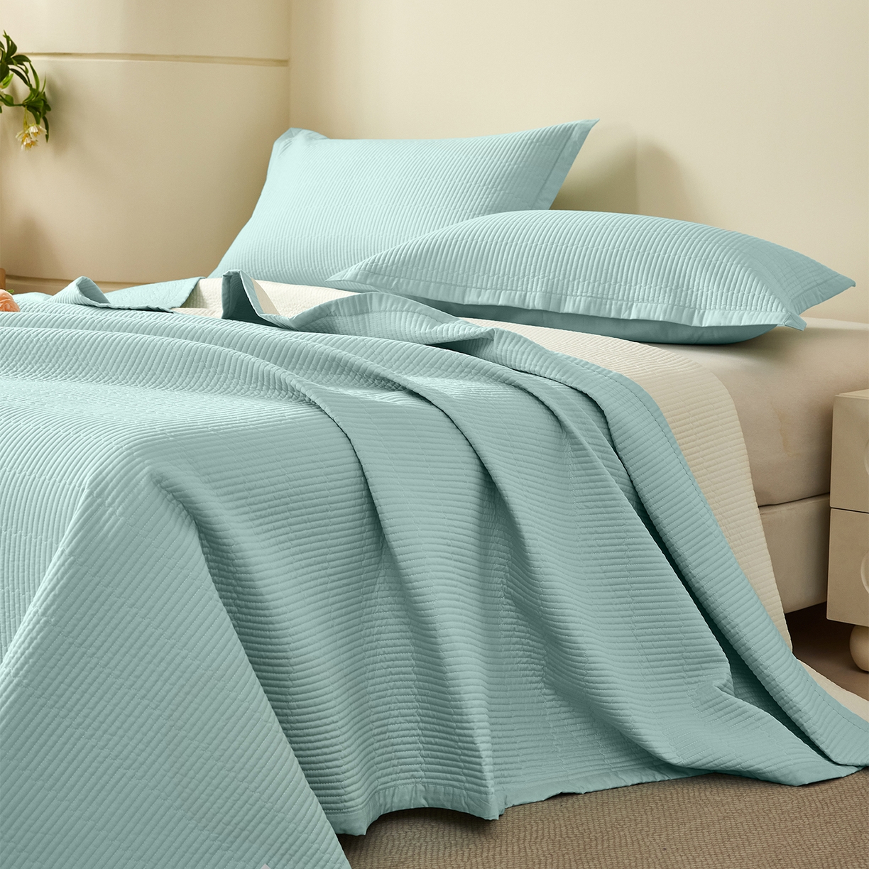 91家纺网 家纺一手货源 找家纺 元元家居（元元被业） 2026新款全棉纯棉13372系列床盖单件床盖单品单床盖-纯色款 天梦蓝