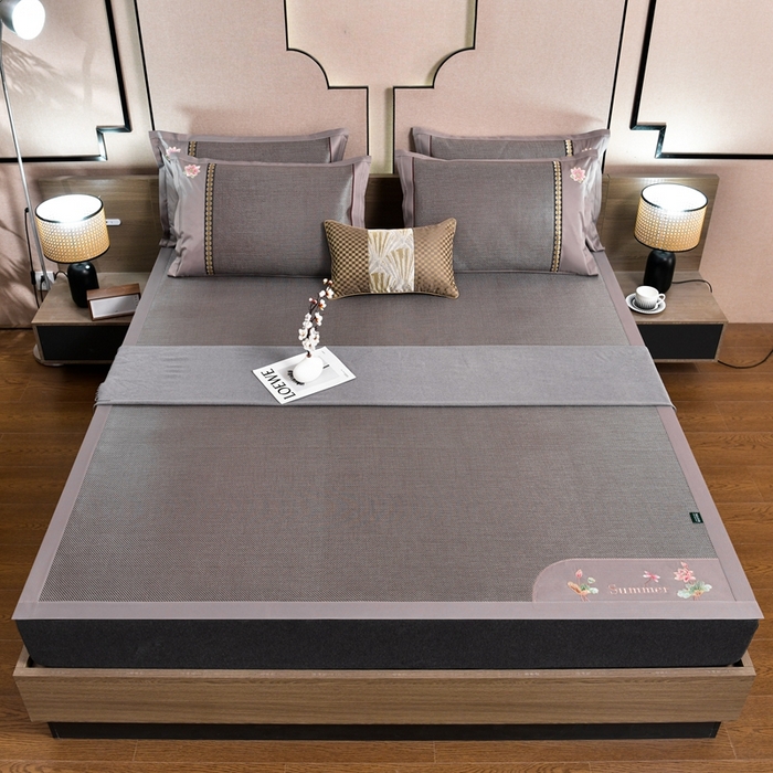 91家纺网 家纺一手货源 找家纺 娜朵家纺 2026新款荷塘月色冰藤双面席-床席款 荷塘月色-冰藤黑咖