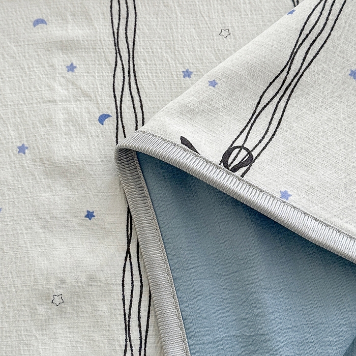 91家纺网 家纺一手货源 找家纺 爱洛家纺 2026新款印花皱皱纱四件套 雾蓝结语