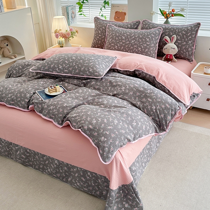 91家纺网 家纺一手货源 找家纺 爱洛家纺 2026新款印花皱皱纱四件套 雾灰樱落