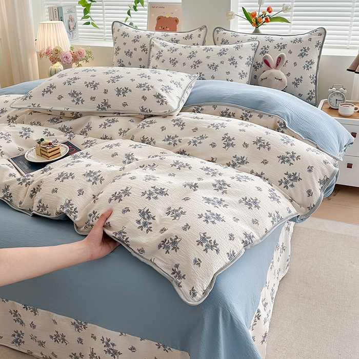 91家纺网 家纺一手货源 找家纺 爱洛家纺 2026新款印花皱皱纱四件套 云间蓝雾草