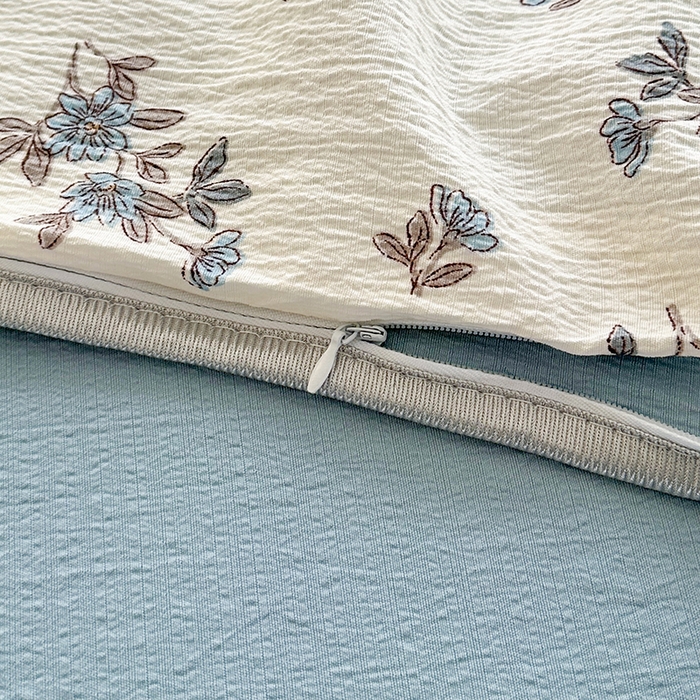 91家纺网 家纺一手货源 找家纺 爱洛家纺 2026新款印花皱皱纱四件套 云间蓝雾草