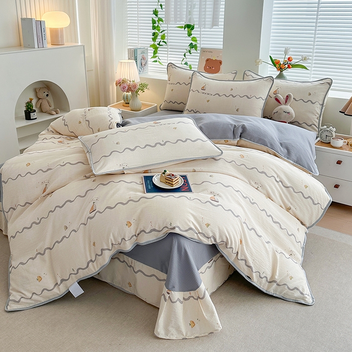 91家纺网 家纺一手货源 找家纺 爱洛家纺 2026新款印花皱皱纱四件套 雾蓝水波纹