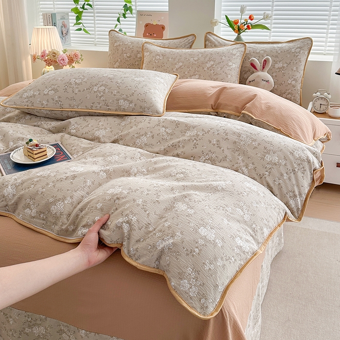 91家纺网 家纺一手货源 找家纺 爱洛家纺 2026新款印花皱皱纱四件套 暖棕枝雪