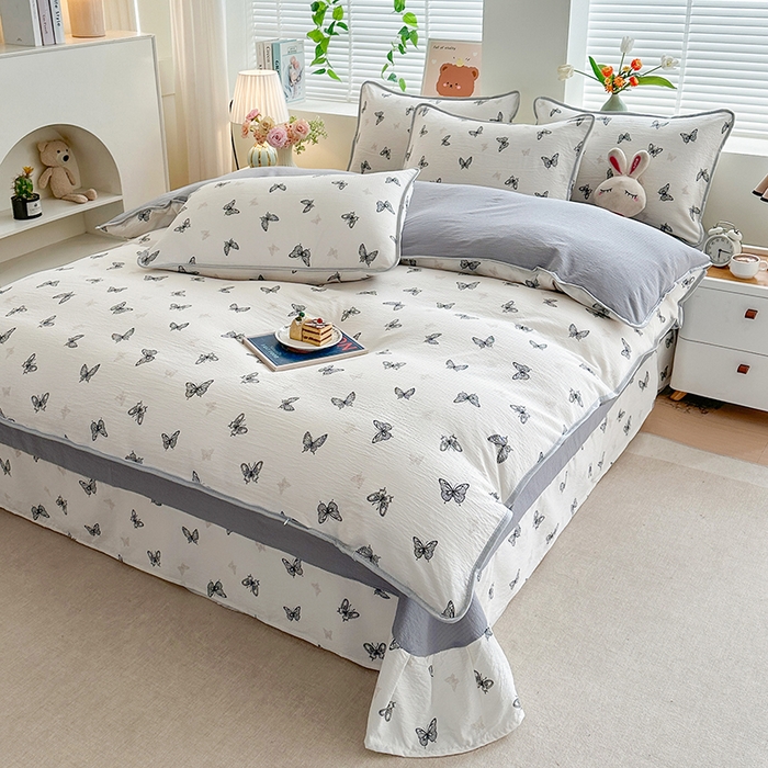 91家纺网 家纺一手货源 找家纺 爱洛家纺 2026新款印花皱皱纱四件套 雾灰蝶语