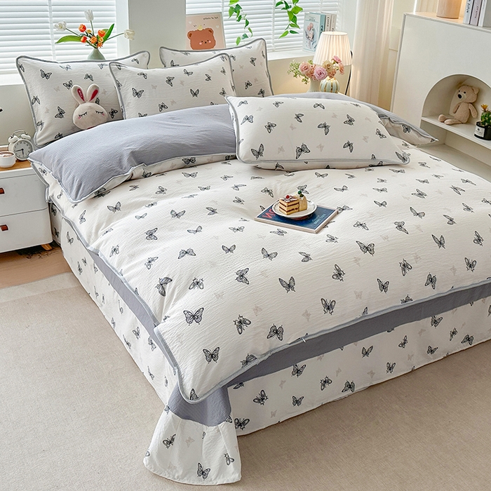 91家纺网 家纺一手货源 找家纺 爱洛家纺 2026新款印花皱皱纱四件套 雾灰蝶语