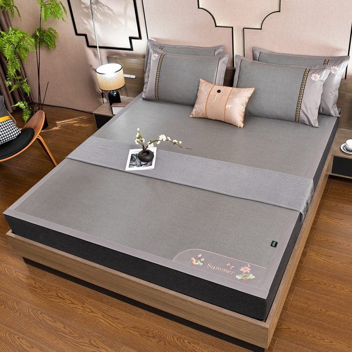 91家纺网 家纺一手货源 找家纺 娜朵家纺 2026新款荷塘月色冰藤双面席-床席款 荷塘月色-冰藤银灰