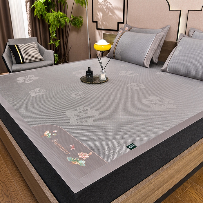 91家纺网 家纺一手货源 找家纺 娜朵家纺 2026新款荷塘月色冰藤双面席-床席款 荷塘月色提花灰