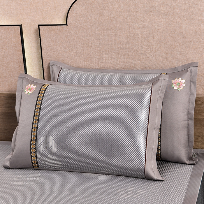 91家纺网 家纺一手货源 找家纺 娜朵家纺 2026新款荷塘月色冰藤双面席-床席款 荷塘月色提花灰