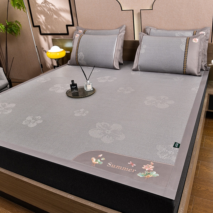 91家纺网 家纺一手货源 找家纺 娜朵家纺 2026新款荷塘月色冰藤双面席-床席款 荷塘月色提花灰
