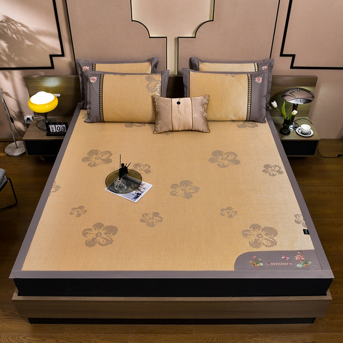 91家纺网 家纺一手货源 找家纺 娜朵家纺 2026新款荷塘月色冰藤双面席-床席款 荷塘月色提花金