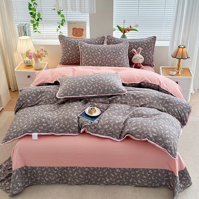 91家纺网 家纺一手货源 找家纺 爱洛家纺 2026新款印花皱皱纱四件套 雾灰樱落