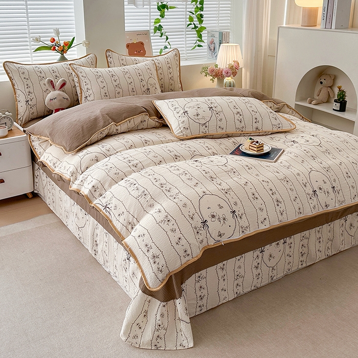 91家纺网 家纺一手货源 找家纺 爱洛家纺 2026新款印花皱皱纱四件套 棕痕谍影