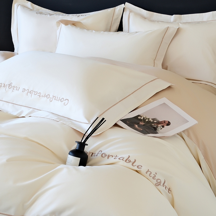 91家纺网 家纺一手货源 找家纺 女子家纺 2026新款A类全棉长绒棉双拼四件套刺绣轻奢床上用品-原素 白+奶茶