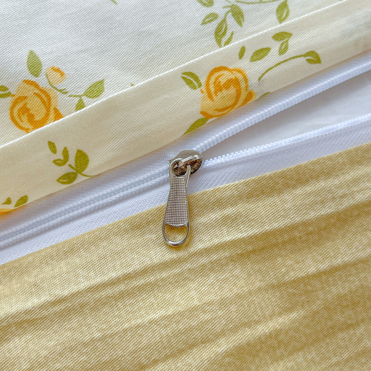 91家纺网 家纺一手货源 找家纺 简约家纺 2026新款全棉斜纹12868单被套系列 故事小黄花