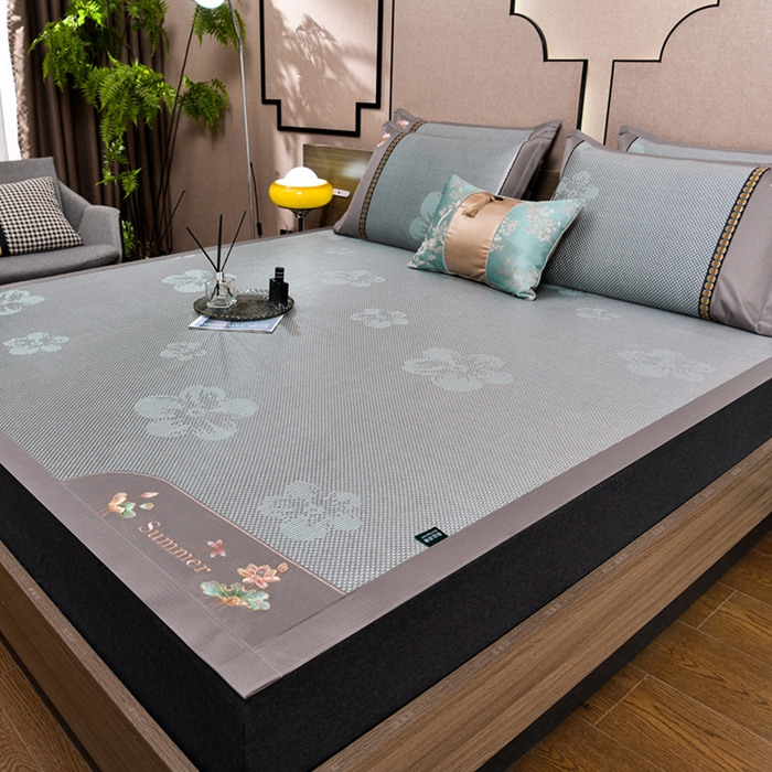 91家纺网 家纺一手货源 找家纺 娜朵家纺 2026新款荷塘月色冰藤双面席-床席款 荷塘月色提花绿