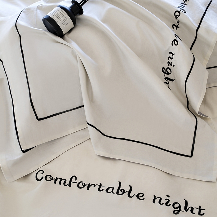 91家纺网 家纺一手货源 找家纺 女子家纺 2026新款A类全棉长绒棉双拼四件套刺绣轻奢床上用品-原素 白+浅灰