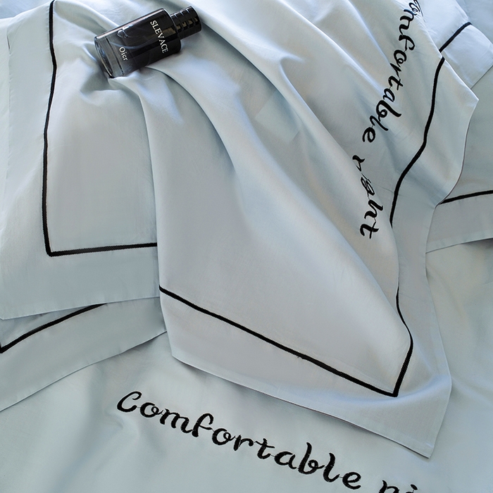 91家纺网 家纺一手货源 找家纺 女子家纺 2026新款A类全棉长绒棉双拼四件套刺绣轻奢床上用品-原素 天空兰+浅灰