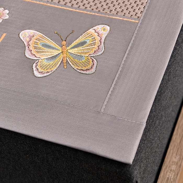 91家纺网 家纺一手货源 找家纺 娜朵家纺 2026新款荷塘月色冰藤双面席-床席款 蝴蝶提花床席提花香槟