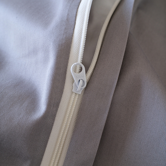 91家纺网 家纺一手货源 找家纺 女子家纺 2026新款A类全棉长绒棉双拼四件套刺绣轻奢床上用品-原素 豆沙+灰