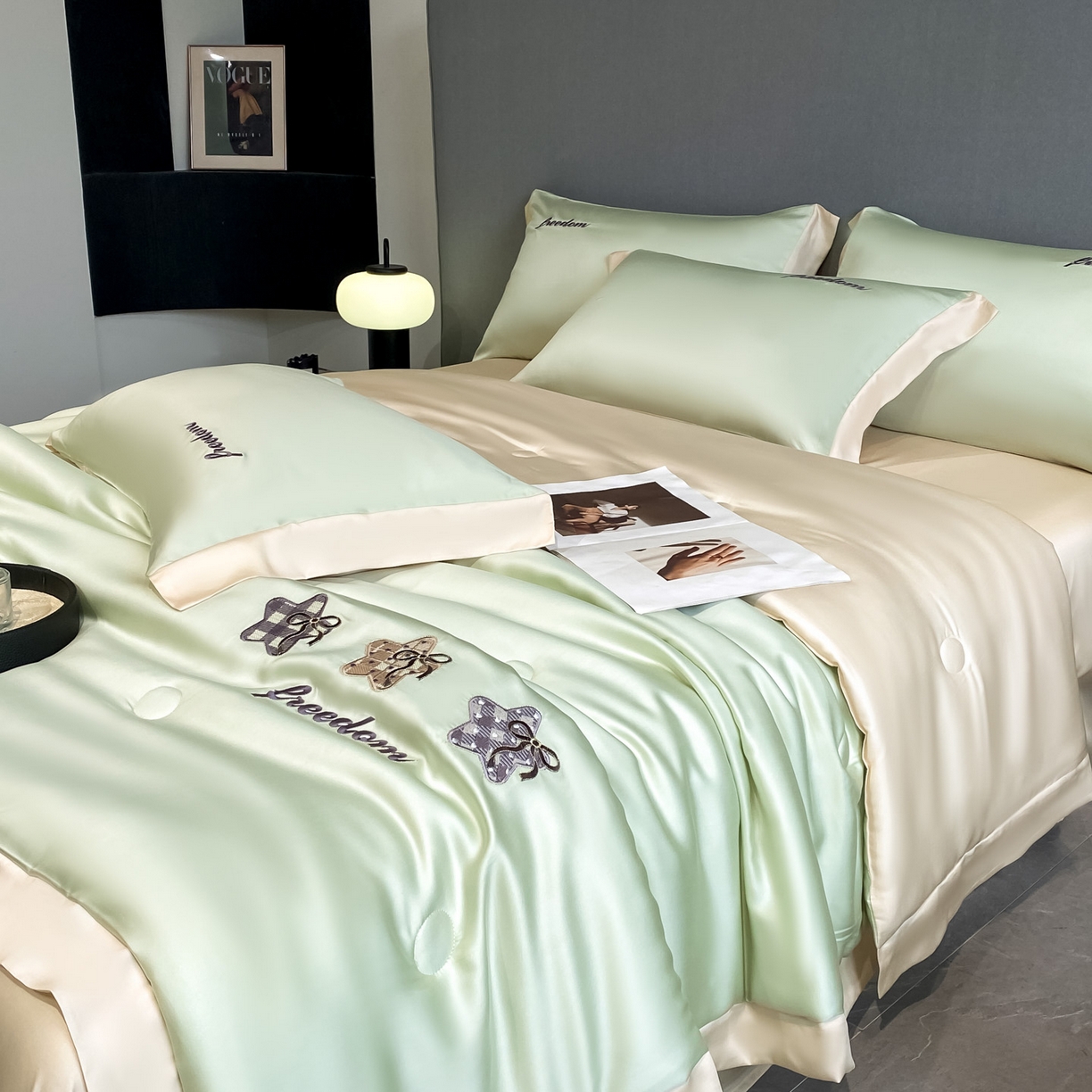 91家纺网 家纺一手货源 找家纺 云棉坊 2026新款水洗冰丝夏被宽边刺绣款-星空系列 星空-水果清香+奶咖