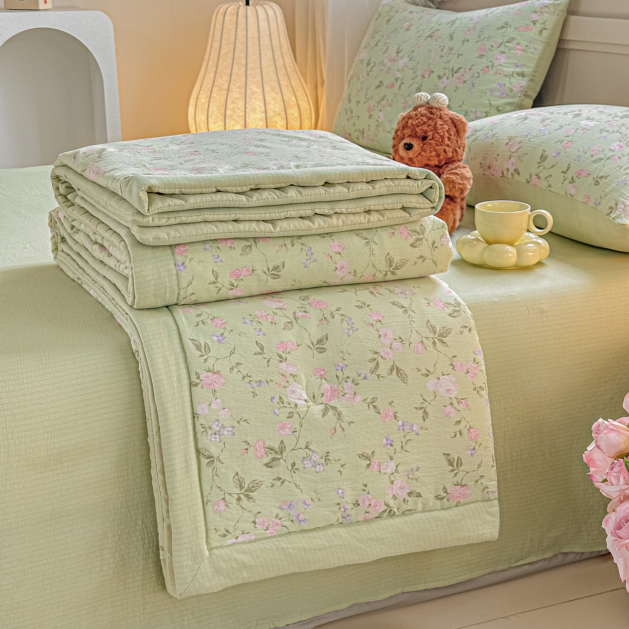 91家纺网 家纺一手货源 找家纺 秋泽家纺 2026新款A类云感双层纱大豆纤维夏凉被空调被小清新印花夏被 绿境花影