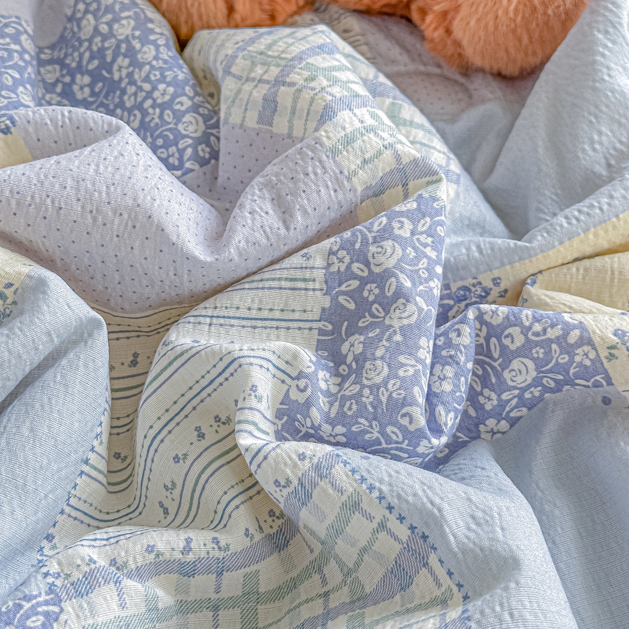 91家纺网 家纺一手货源 找家纺 秋泽家纺 2026新款A类云感双层纱大豆纤维夏凉被空调被小清新印花夏被 百福田园