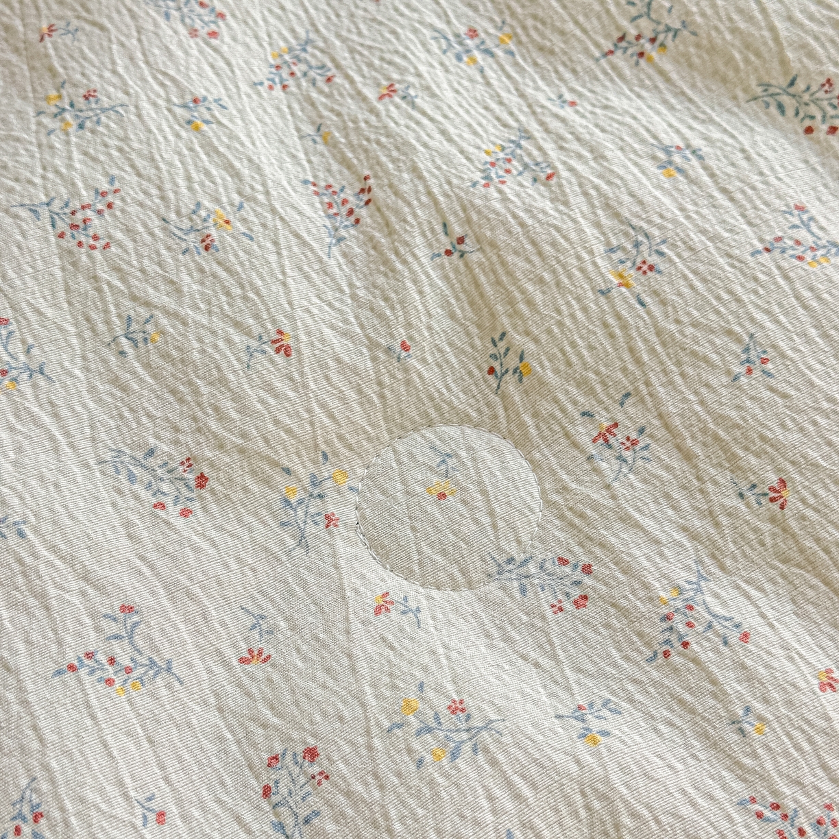 91家纺网 家纺一手货源 找家纺 秋泽家纺 2026新款A类云感双层纱大豆纤维夏凉被空调被小清新印花夏被 蓝境兔语