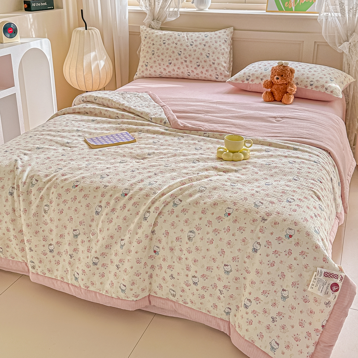 91家纺网 家纺一手货源 找家纺 秋泽家纺 2026新款A类云感双层纱大豆纤维夏凉被空调被小清新印花夏被 花漾KT